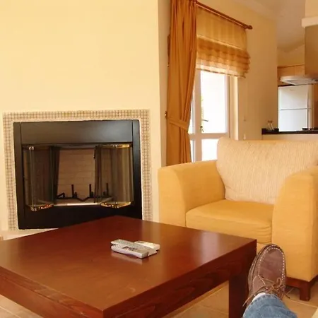 Oasis Holiday Bungalows 公寓式酒店
