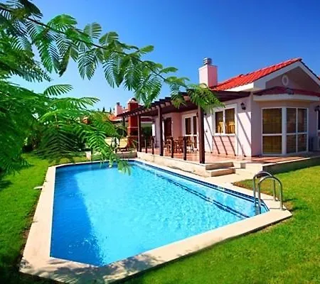 Oasis Holiday Bungalows 公寓式酒店 Yanıklar